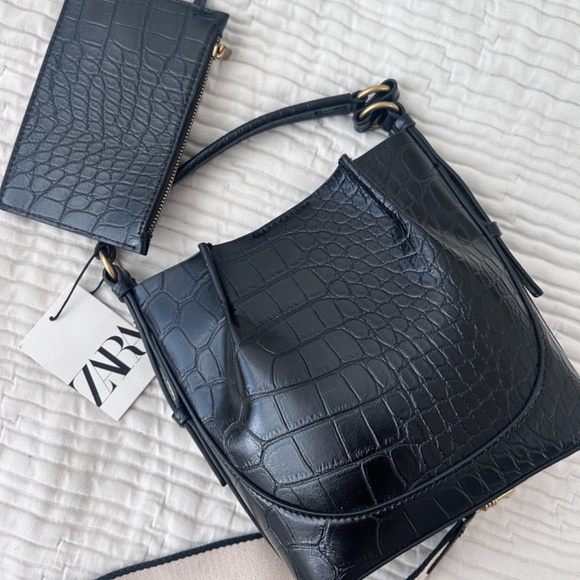 Zara NWT Black Croc-Embossed Bucket Bag - Picture 4 of 10